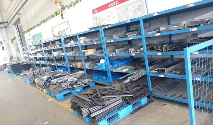 仓库如何盘点特殊物资,零部件盘点难?塑胶卡板来帮你